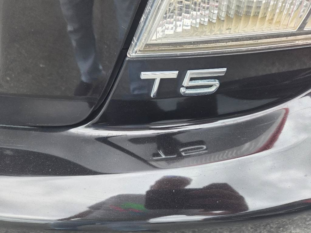 Used 2011 Volvo C70 T5 FWD image 8