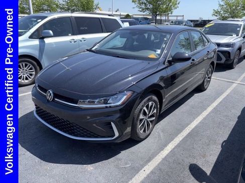 Used 2025 Volkswagen Jetta S FWD image 1