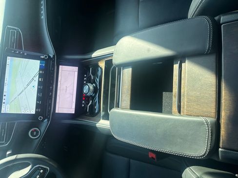 Used 2024 Jeep Grand Wagoneer Series I w/ HD Trailer Tow Package image 27