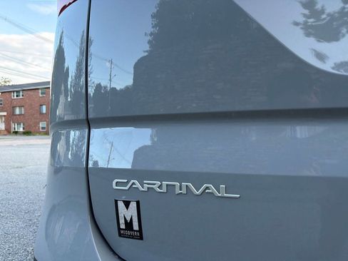 Certified 2024 Kia Carnival EX FWD image 11
