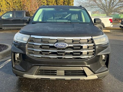 Used 2026 Ford Explorer Active w/ Active Comfort Package image 2
