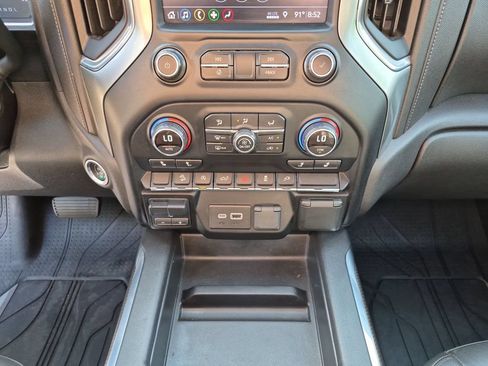 Used 2019 Chevrolet Silverado 1500 LT Trail Boss AWD/4WD image 27
