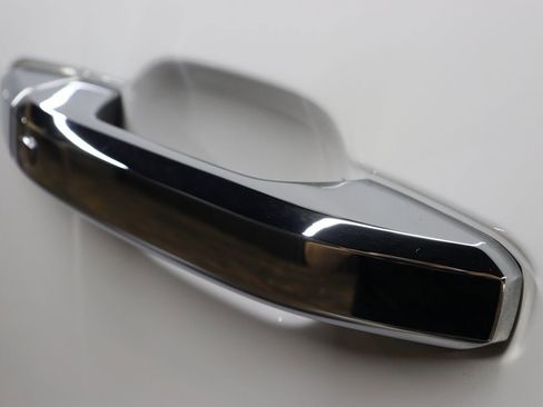 Used 2024 GMC Sierra 2500 Denali w/ Denali Reserve Package image 11