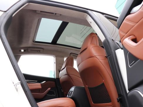 Used 2022 Maserati Levante Modena image 37