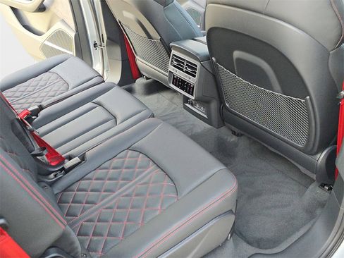 New 2026 Audi Q7 3.0T Prestige image 11