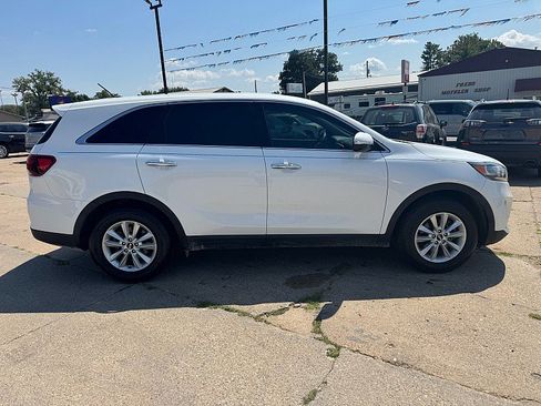 Used 2020 Kia Sorento LX FWD image 6