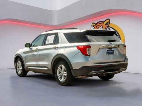 Used 2020 Ford Explorer XLT w/ Equipment Group 202A RWD image 7