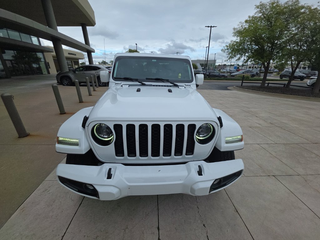 Used 2023 Jeep Gladiator Overland AWD/4WD image 3