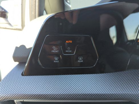 New 2026 Volkswagen Golf w/ Euro Style Package image 31