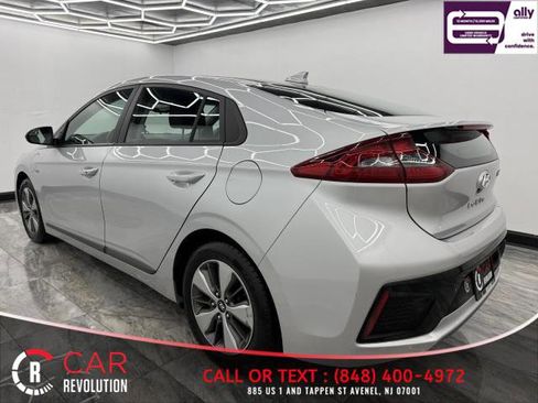 Used 2019 Hyundai Ioniq Plug-In Hybrid image 4