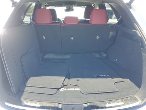 Certified 2024 Lexus NX 250 FWD w/ Towing Package (2000 Lbs) image 8