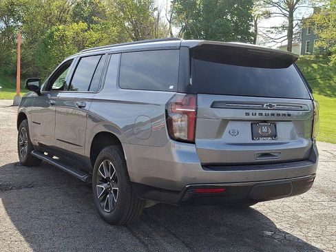 Used 2022 Chevrolet Suburban Z71 w/ Luxury Package AWD/4WD image 22