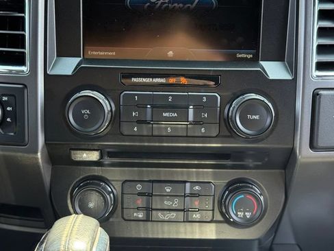Used 2015 Ford F150 XLT w/ Equipment Group 302A Luxury AWD/4WD image 13