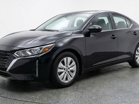 Used 2025 Nissan Sentra S image 3