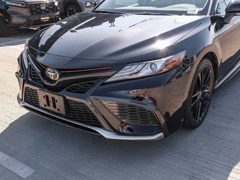 Certified 2021 Toyota Camry XSE FWD image 11