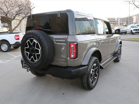 Used 2025 Ford Bronco Outer Banks image 5