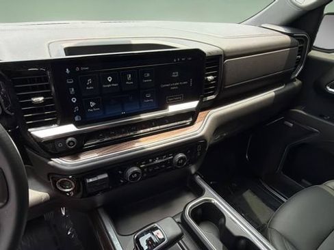 Used 2026 Chevrolet Silverado 1500 LT Trail Boss w/ LT Trail Boss Premium Package AWD/4WD image 24