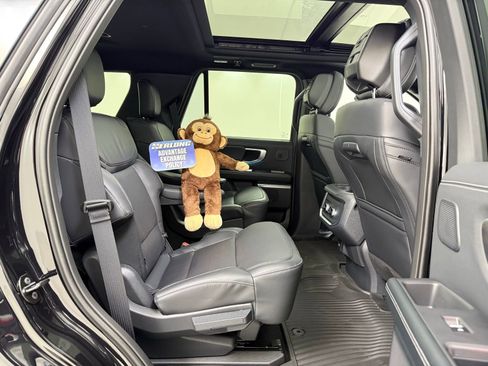 New 2026 Ford Expedition Platinum w/ Stealth Performance Package image 33