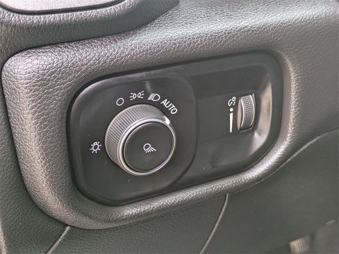 Certified 2024 RAM 2500 Tradesman w/ Chrome Appearance Group image 14