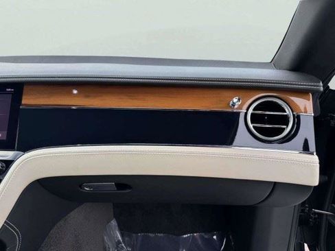 Used 2022 Bentley Continental GT AWD/4WD image 59