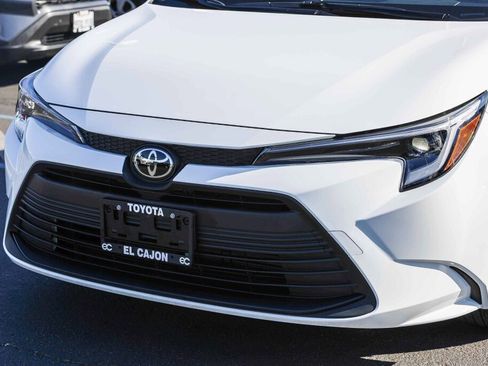 Certified 2026 Toyota Corolla LE image 19