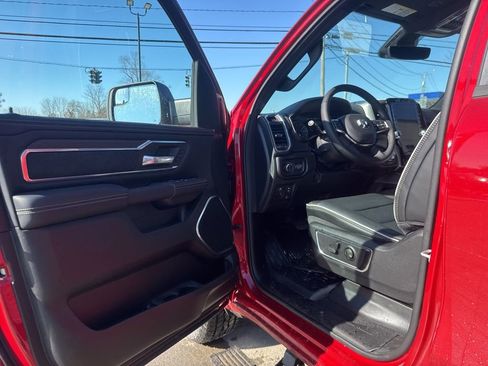 New 2026 RAM 1500 Laramie w/ Laramie Preferred Package AWD/4WD image 17