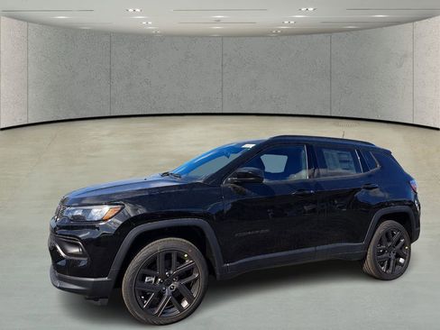 New 2026 Jeep Compass Latitude AWD/4WD image 1