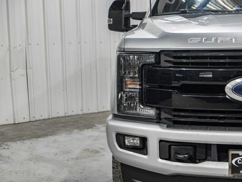 Used 2019 Ford F250 Lariat image 48