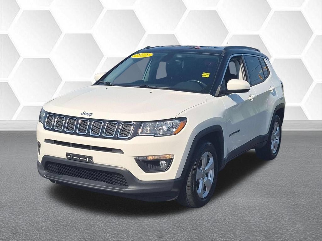Used 2018 Jeep Compass Latitude w/ Popular Equipment Group FWD image 7