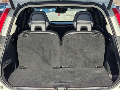 Used 2020 Volvo XC90 T5 Momentum w/ Protection Package image 12