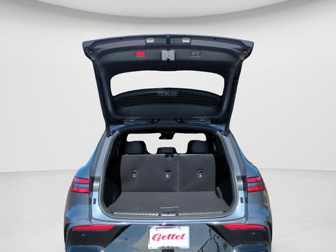 New 2026 Genesis GV70 2.5T Sport Prestige AWD/4WD image 9