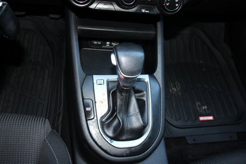 Used 2021 Kia Forte LXS FWD image 8