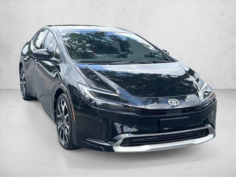 New 2026 Toyota Prius Plug-In Hybrid FWD image 7