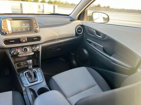 Used 2019 Hyundai Kona SE AWD/4WD image 12