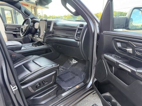 Used 2022 RAM 1500 Limited AWD/4WD image 11