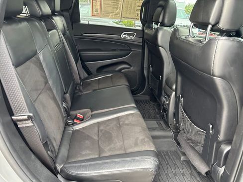 Used 2021 Jeep Grand Cherokee Laredo X AWD/4WD image 42