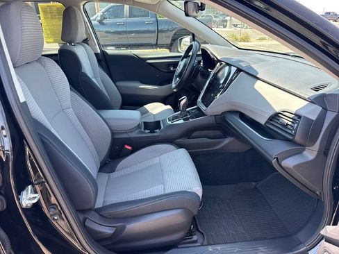 Used 2025 Subaru Outback Premium w/ Popular Package #1A AWD/4WD image 28