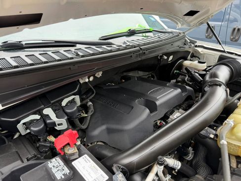 Used 2020 Ford Expedition XLT w/ Equipment Group 202A RWD image 23