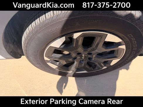 Used 2025 Kia Sorento S w/ Panoramic Sunroof Package FWD image 11