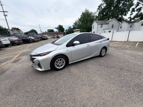 Used 2020 Toyota Prius Prime XLE FWD image 37