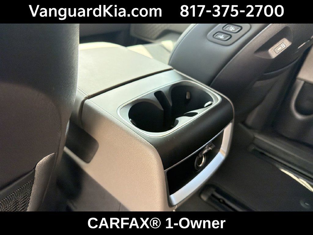 Certified 2026 Kia Carnival EX FWD image 25