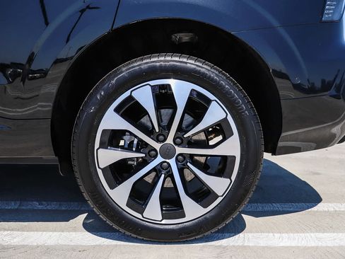 New 2026 Audi Q3 quattro 2.0T AWD/4WD image 13
