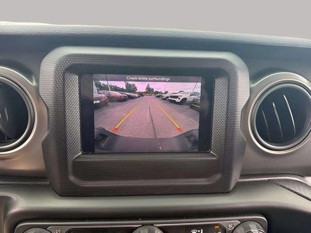 Used 2023 Jeep Gladiator Sport AWD/4WD image 13