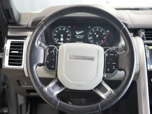 Used 2020 Land Rover Discovery HSE Luxury AWD/4WD image 13