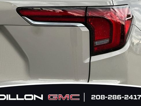 New 2026 GMC Terrain AT4 AWD/4WD image 28