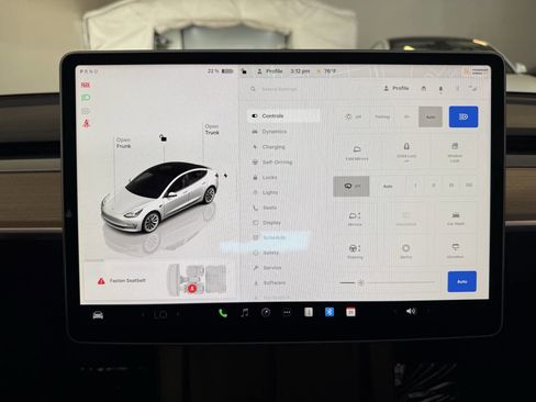 Used 2023 Tesla Model 3 Standard Range RWD image 34