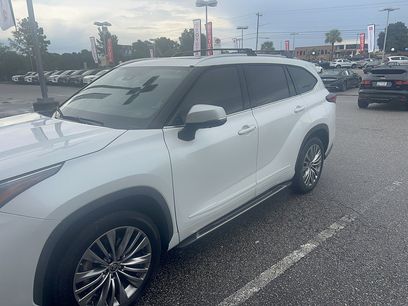 Used 2022 Toyota Highlander Platinum