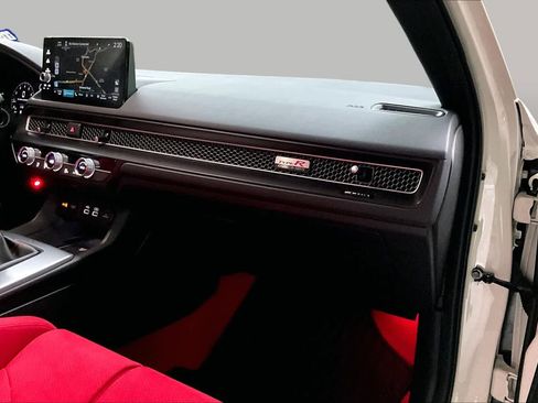 Used 2025 Honda Civic Type R image 18