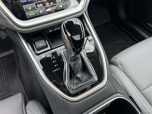 Certified 2025 Subaru Legacy Limited image 22