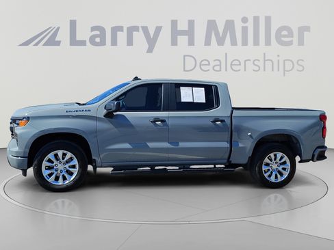 Used 2024 Chevrolet Silverado 1500 Custom RWD image 2